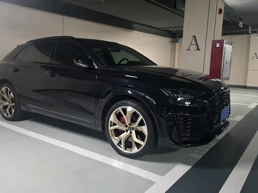 Audi RS Q8