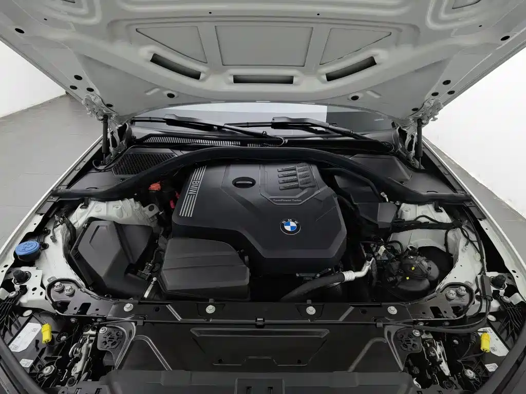 BMW 3 Series — миниатюра 6