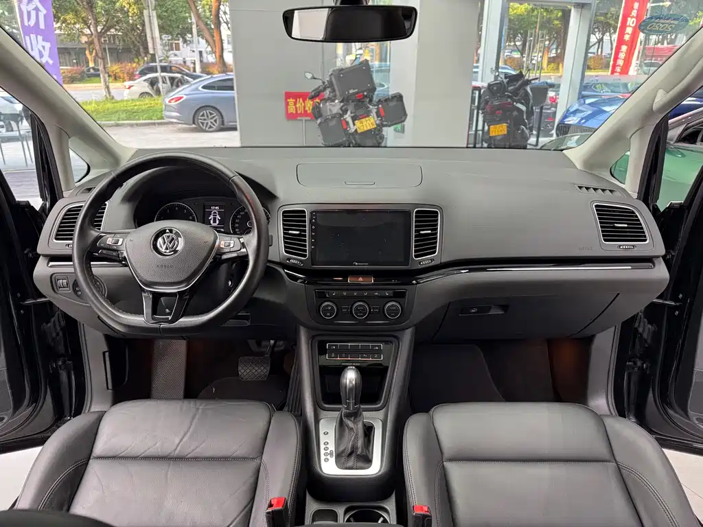 Volkswagen Sharan — миниатюра 12