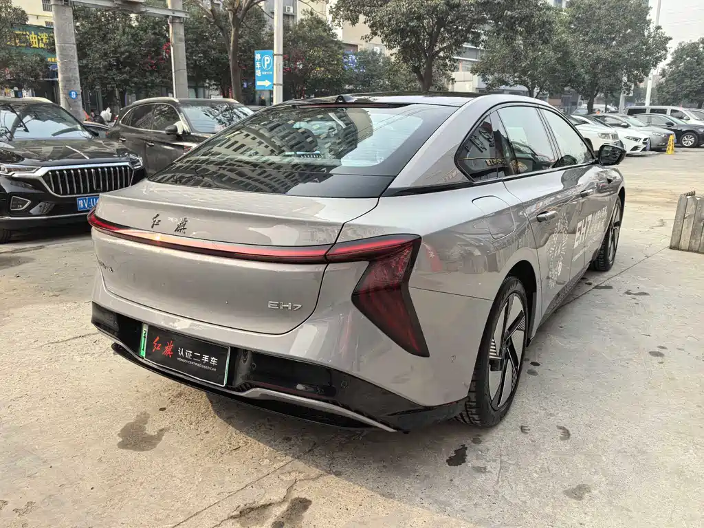 Hongqi HONGQI EH7