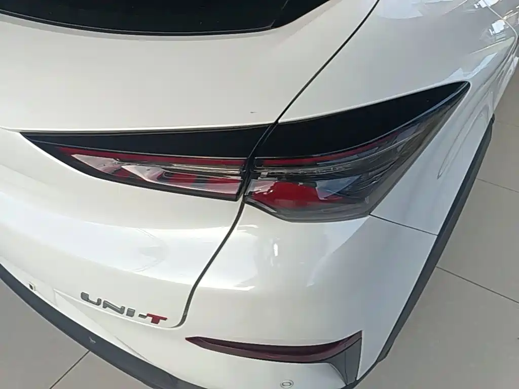 Changan UNI-T — миниатюра 8