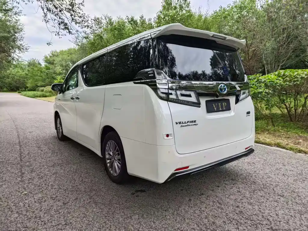 Toyota Vellfire 2020 2.5L HV Luxury