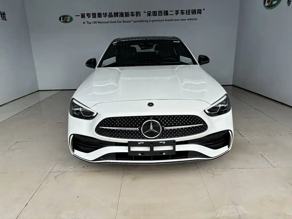 Mercedes-Benz C-Class — миниатюра 2