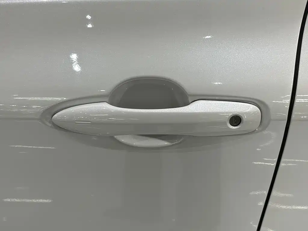 Toyota Avalon — миниатюра 9