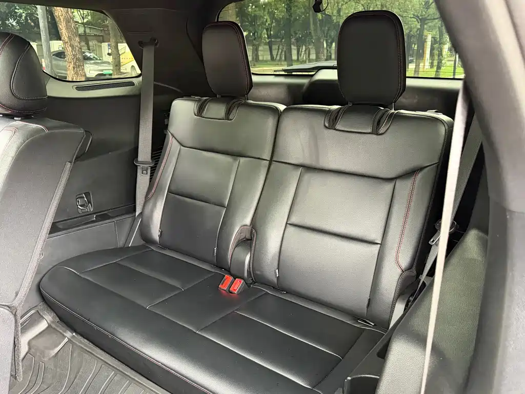 Ford Explorer — миниатюра 19