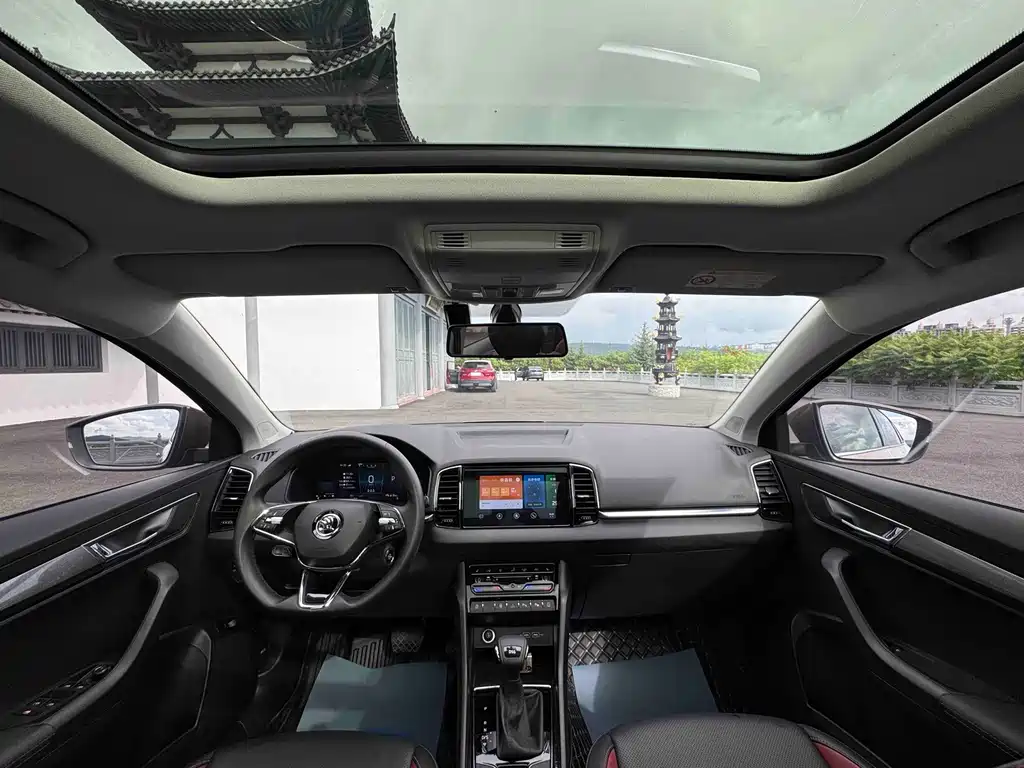 Skoda Karoq — миниатюра 17