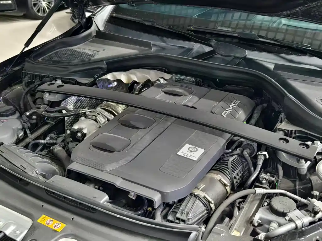 MERCEDES-BENZ GLC AMG