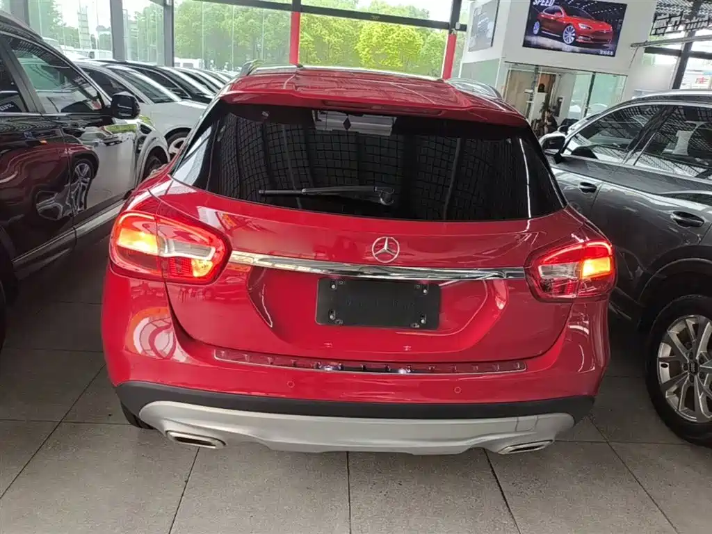 Mercedes-Benz GLA 2016 GLA 200