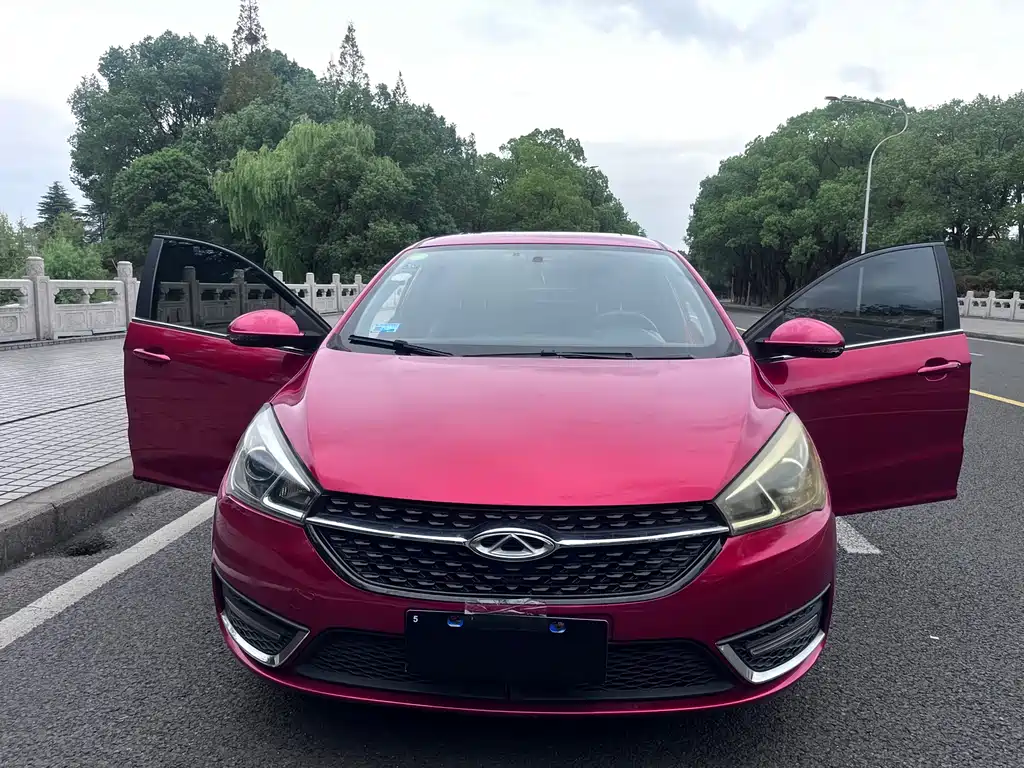 CHERY ARRIZO 5