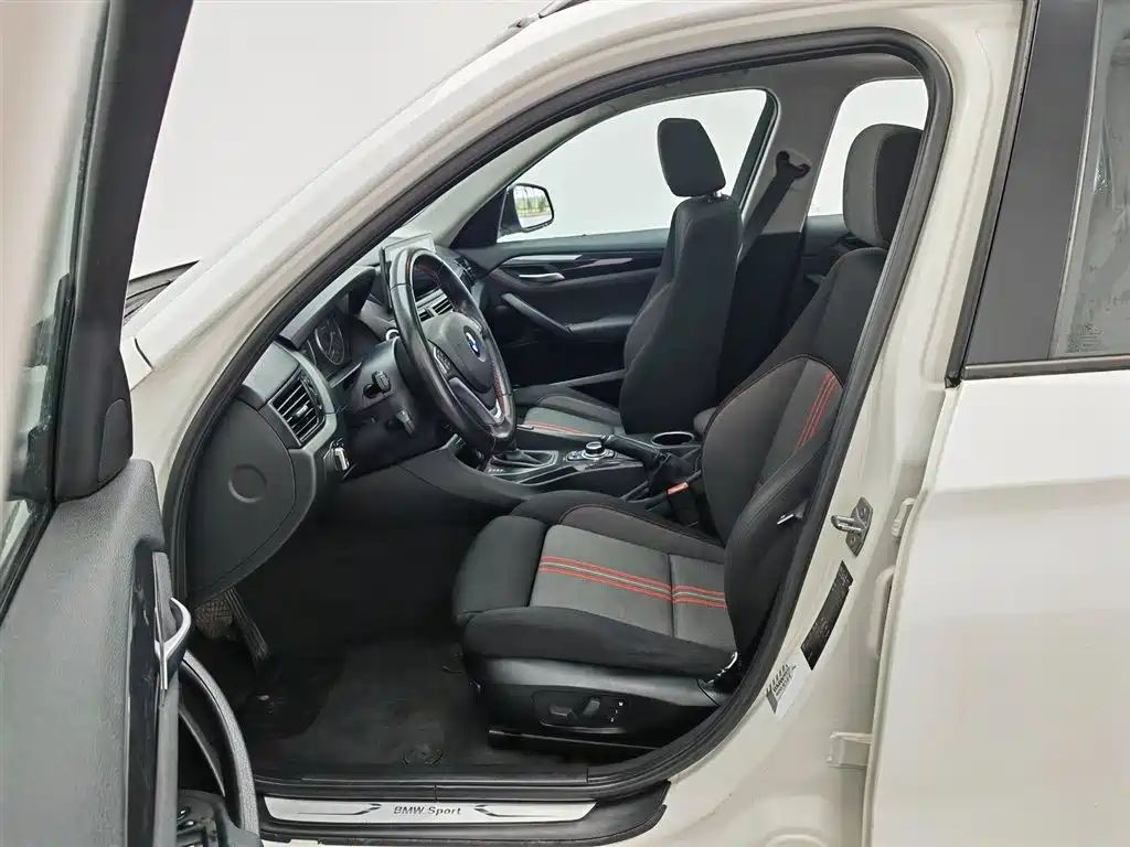 BMW X1 2013 sDrive18i Sport