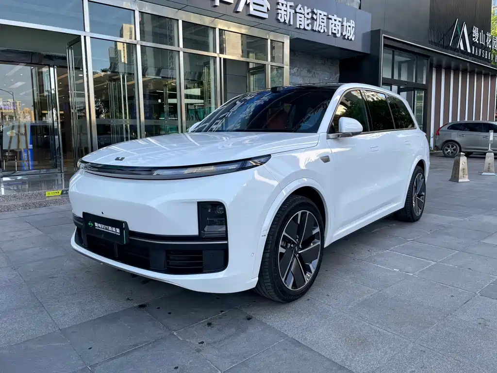 Li Auto Li L9 2025