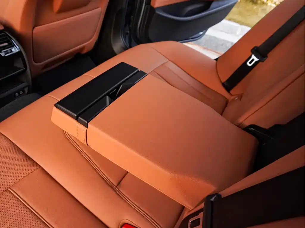 BMW 5 Series (Import) — миниатюра 13