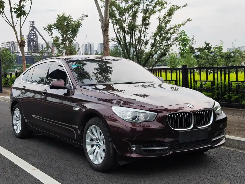 BMW 5 Series GT — миниатюра 3