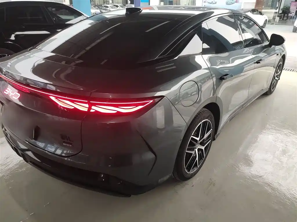 BYD Han L 2025 DM-p Flagship