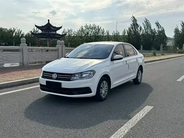 VOLKSWAGEN SANTANA 2021