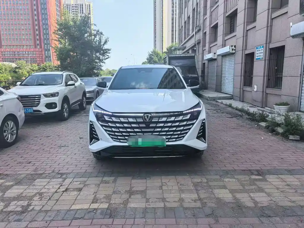 Changan UNI-Z New Energy — миниатюра 2