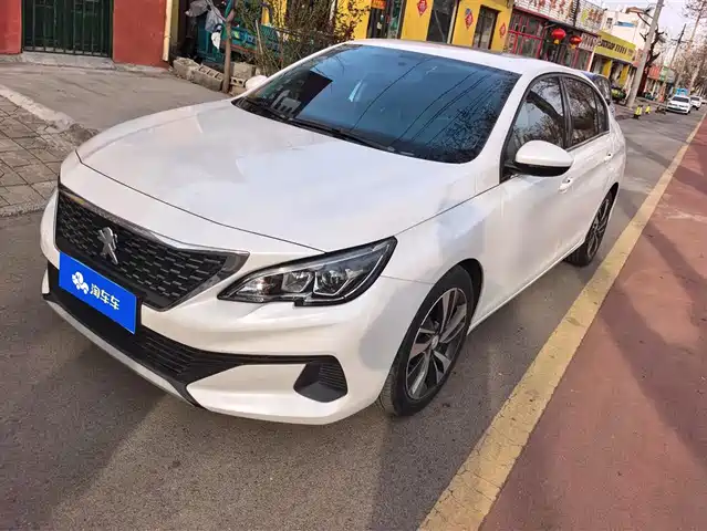 PEUGEOT 408