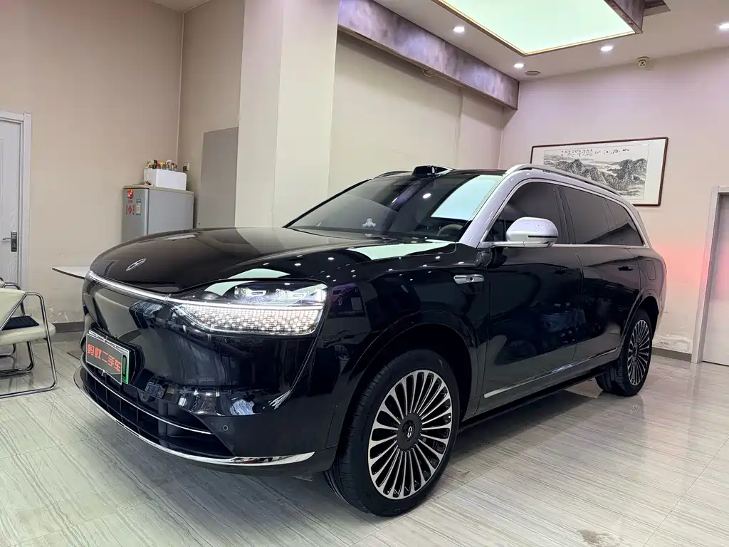 AITO ASK THE WORLD M9