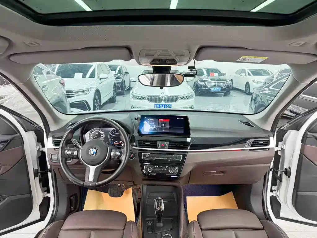 BMW X1 2022 sDrive25Li Lead