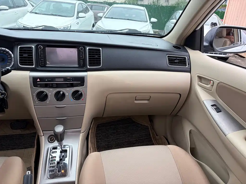 Toyota Corolla — миниатюра 10