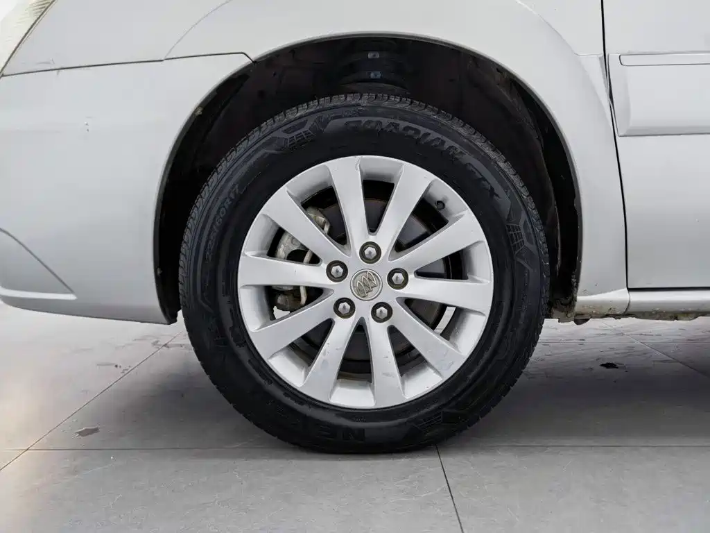 Buick GL8 — миниатюра 17