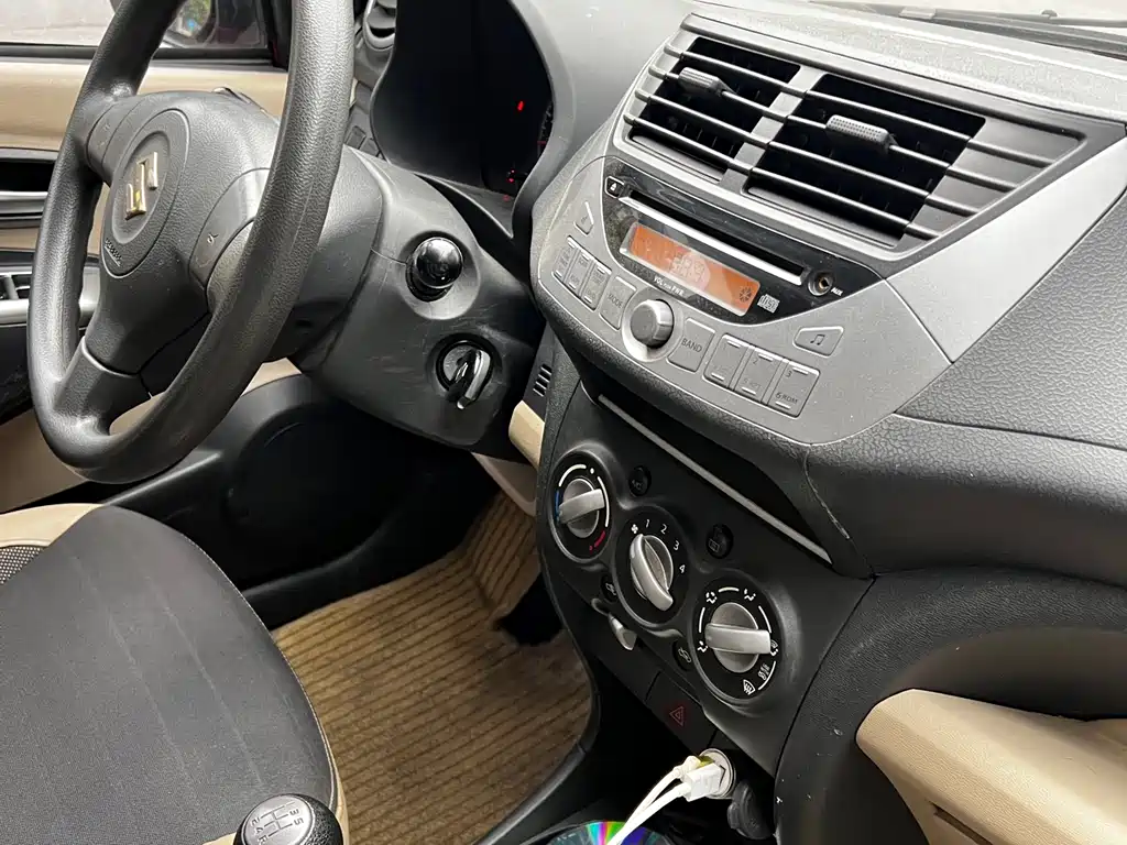 Suzuki Alto 2013 1.0L MT Luxury