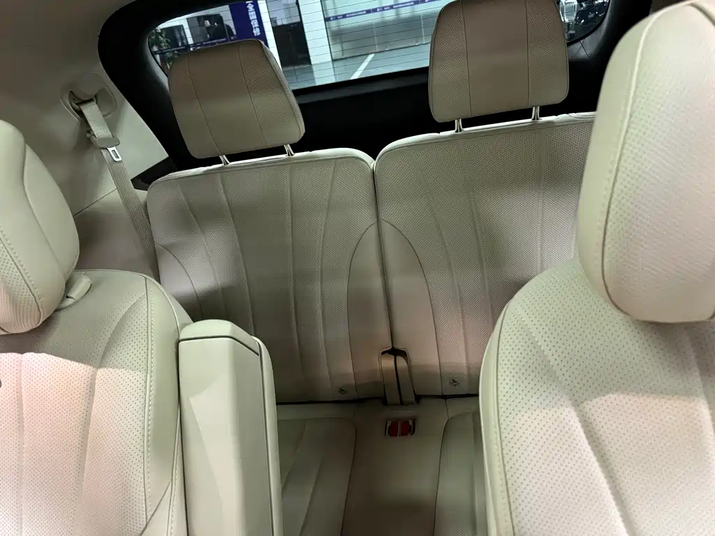 AITO ASK THE WORLD M7