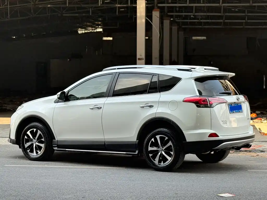 TOYOTA RAV4 RONGFANG