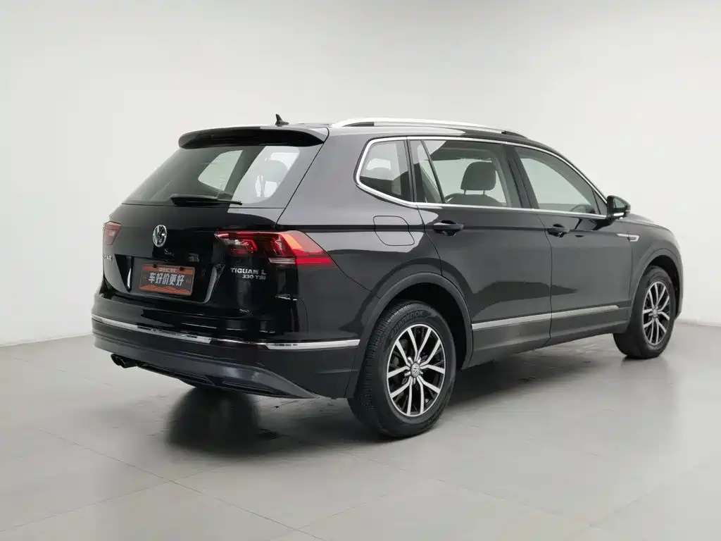 Volkswagen Tiguan L — миниатюра 2