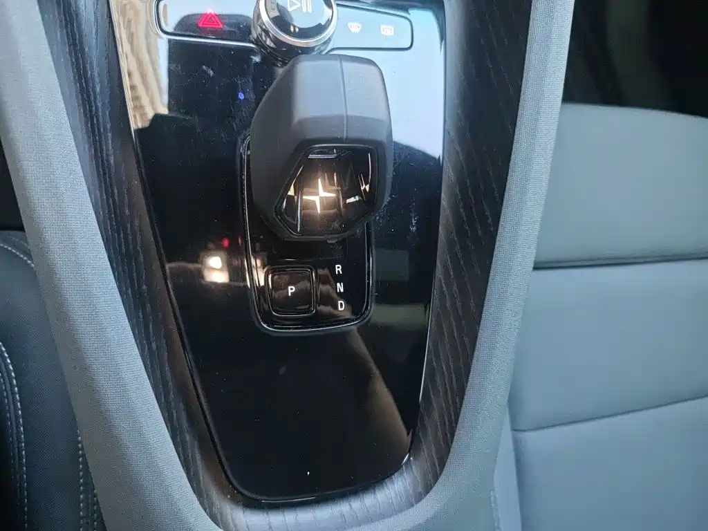 Polestar Polestar 2 — миниатюра 7