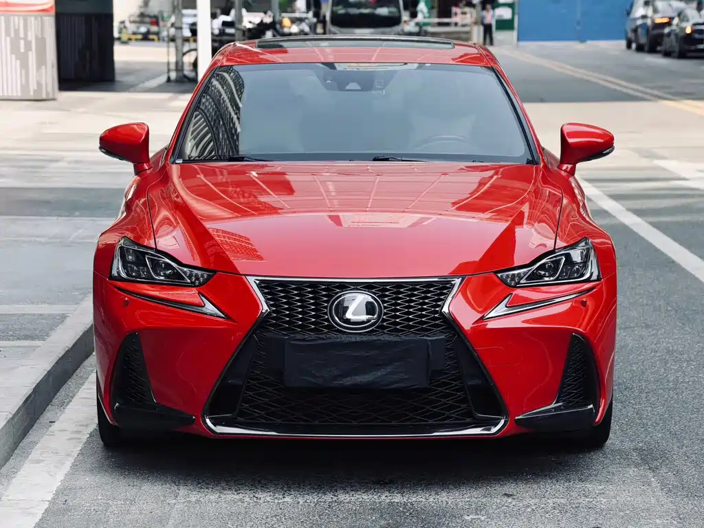 Lexus IS 2017 300 F SPORT