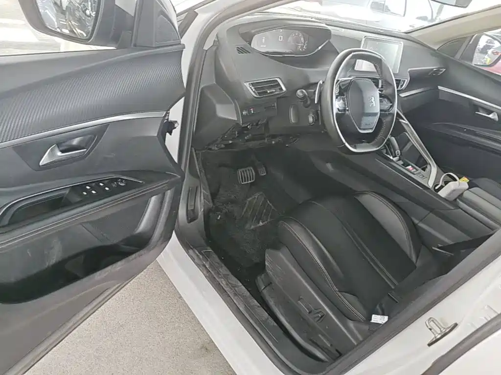 Peugeot 4008 — миниатюра 16