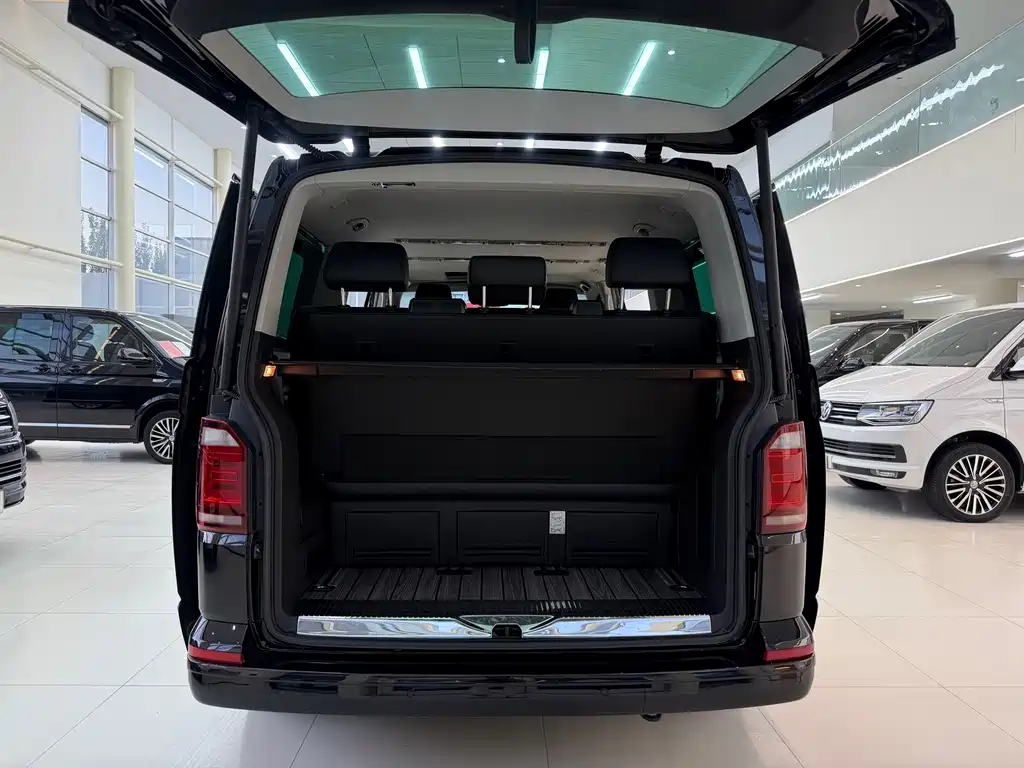 Volkswagen Multivan — миниатюра 22