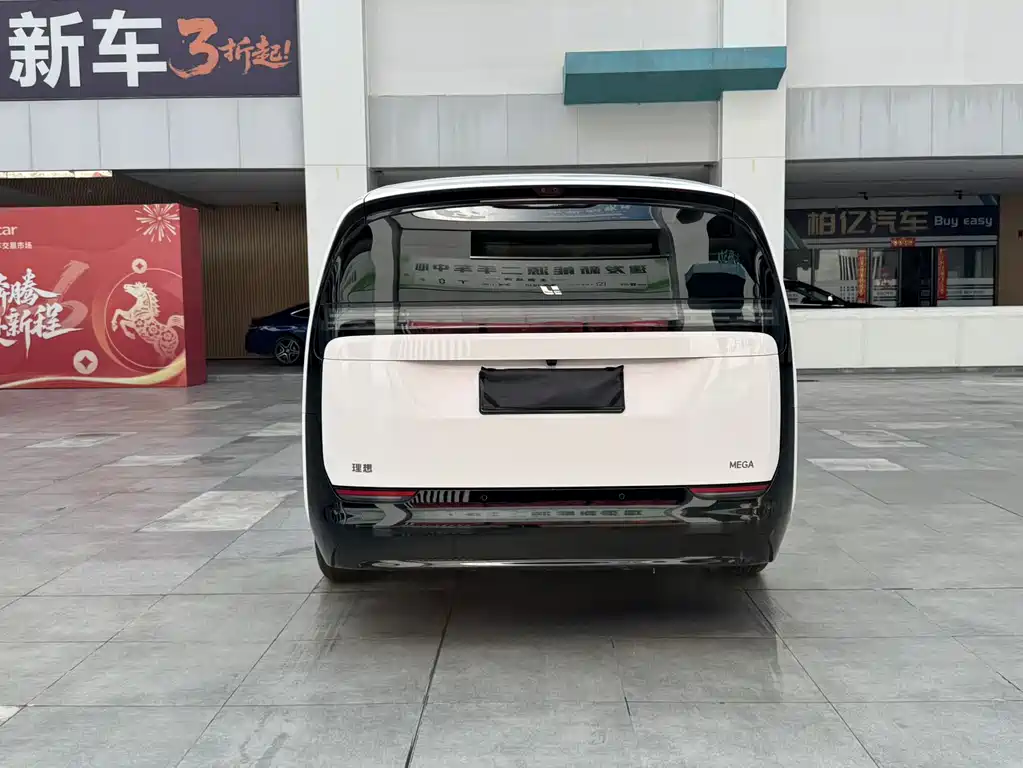 Li Auto MEGA 2025 Ultra