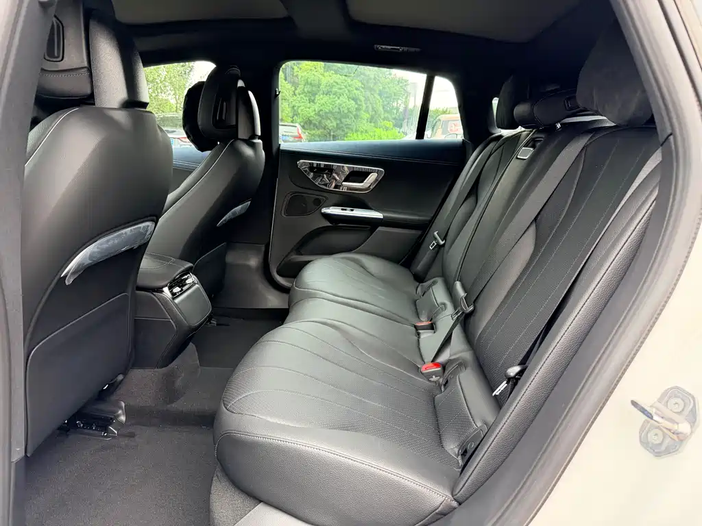 Mercedes-Benz EQE 2025 500 4MATIC Luxury