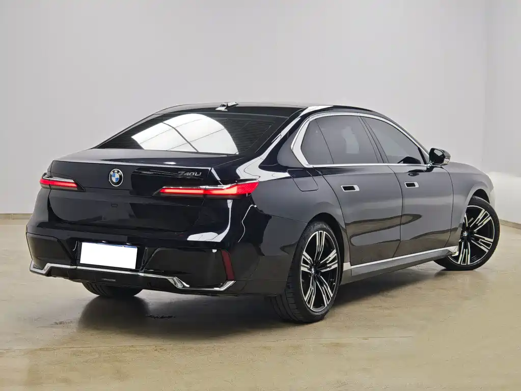 BMW 7 Series 7 2026 740Li Lead M Sport