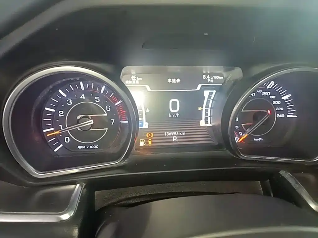 Jeep Grand Commander — миниатюра 12