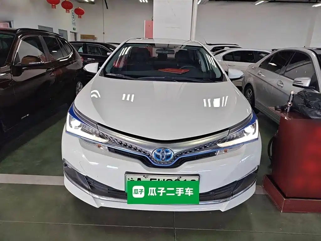 TOYOTA COROLLA DUAL ENGINE E+