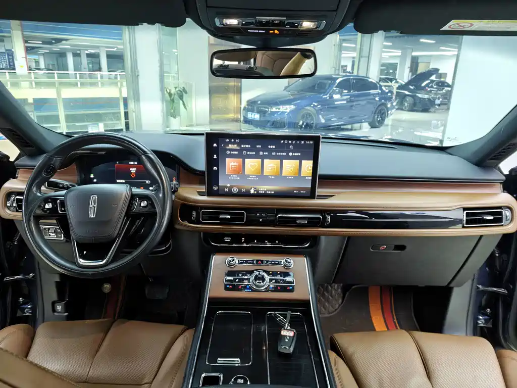 Lincoln Aviator — миниатюра 9