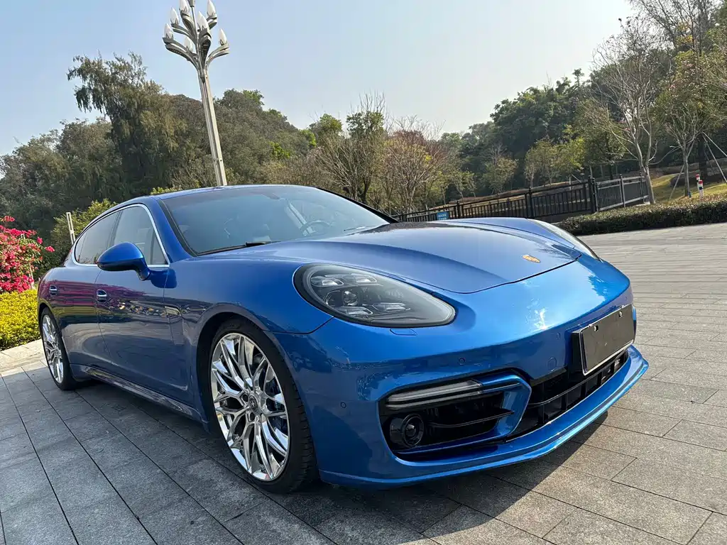 Porsche Panamera — миниатюра 3