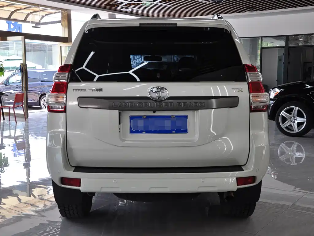 Toyota Land Cruiser Prado 2015 2.7L AT Standard