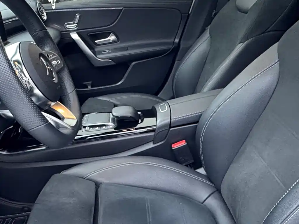 Mercedes-Benz A-Class — миниатюра 8