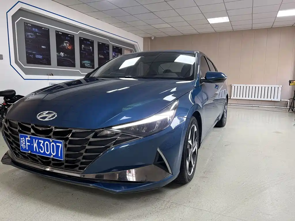 Hyundai Elantra 2023