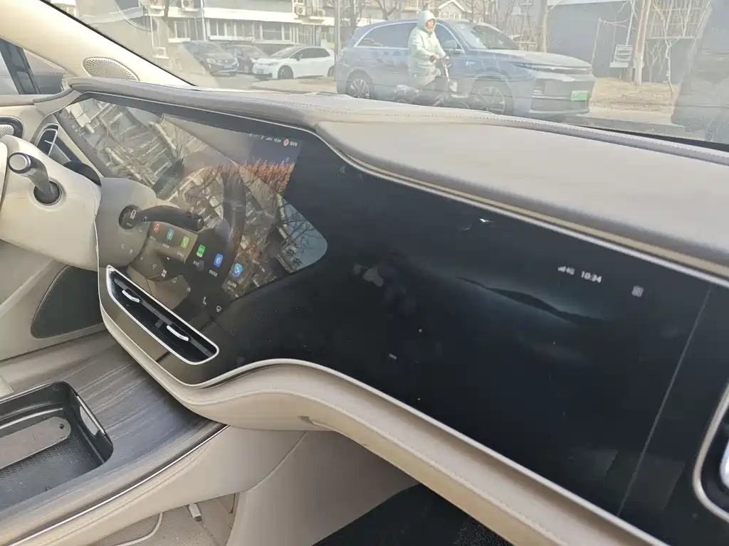 RISING AUTO FEIFAN F7