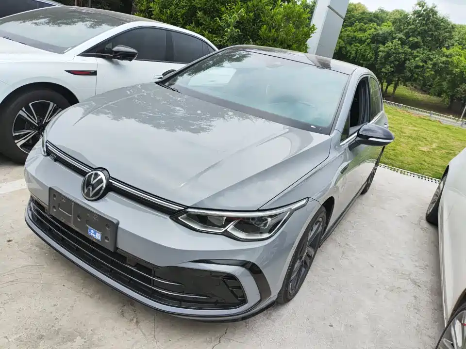 Volkswagen Golf 2022