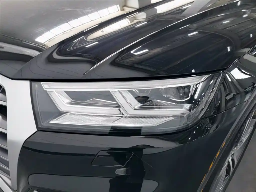 Audi Q5L 2020 40 TFSI Fashion