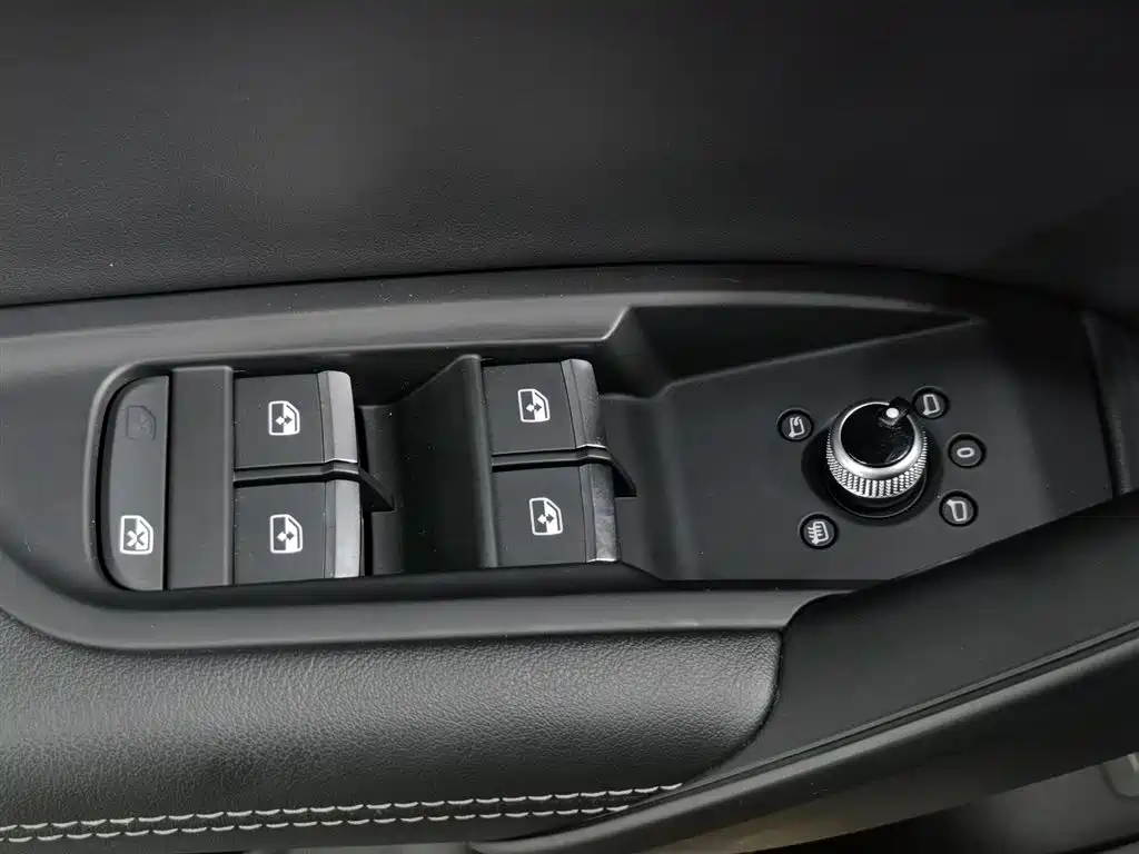 Audi Q5L 2020 40 TFSI Fashion