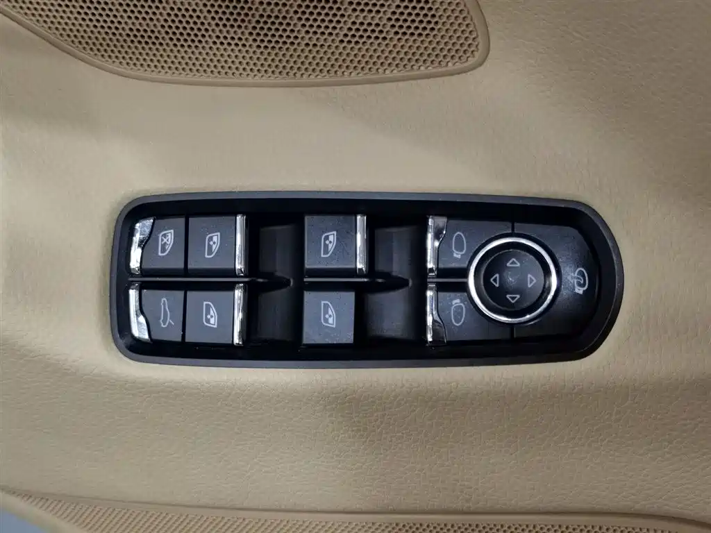 Porsche Panamera 2014 Panamera 4 3.0T