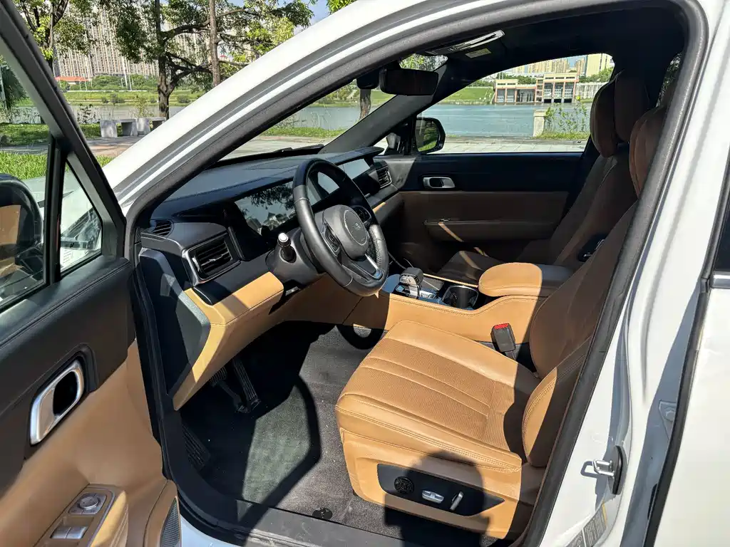 Li Auto Li ONE — миниатюра 5