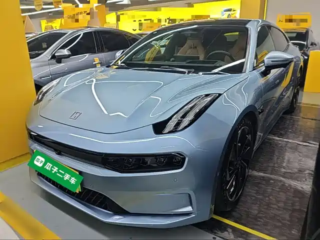2022 Zeekr 001